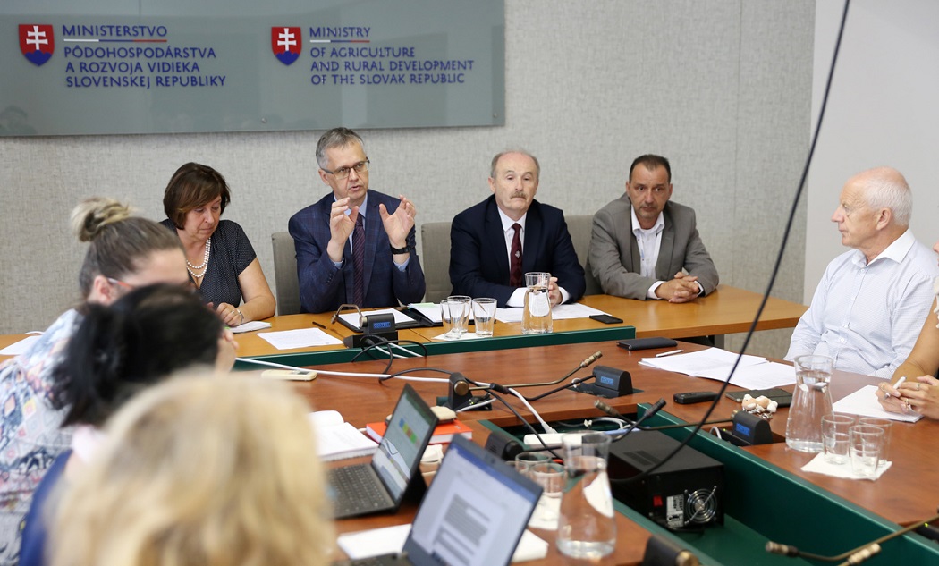 Vodozádržné opatrenia podporíme viacerými výzvami, avizuje agrorezort